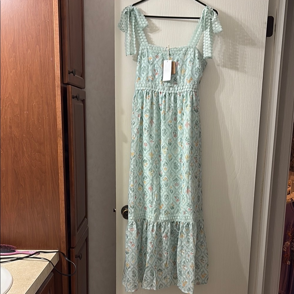 NWT Blu Pepper Mint Green Floral Maxi Dress